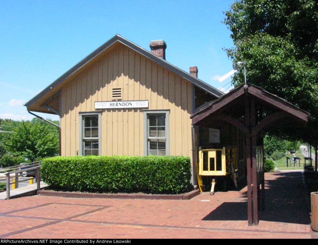 Herndon Washington & Old Dominion Station